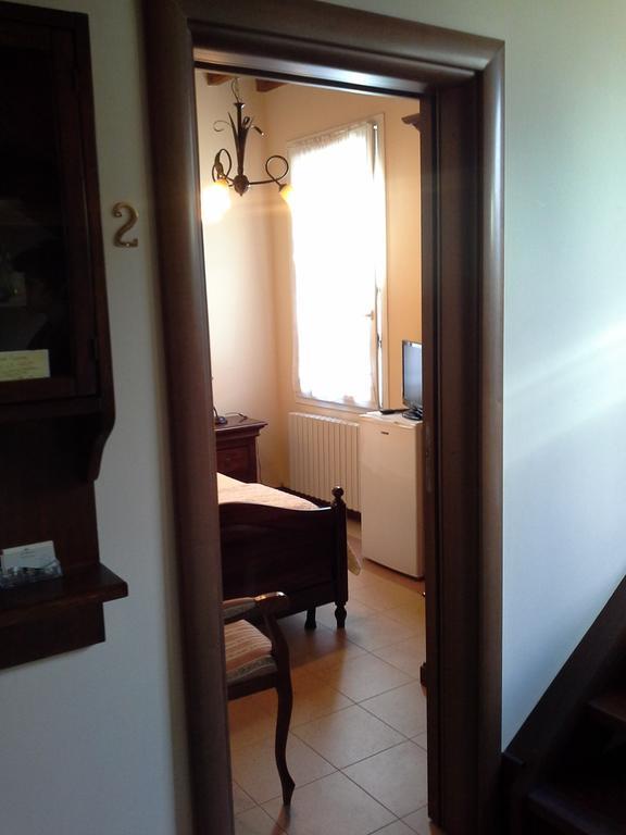 Camera Singola con Bagno Privato Esterno