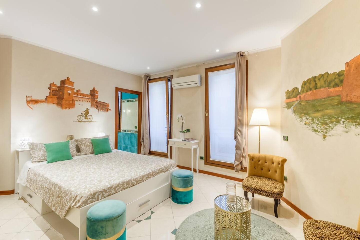 Deluxe Apartment