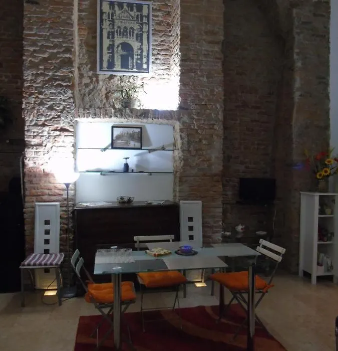 Loft In Pieno Centro Storico Da Michelle-1
