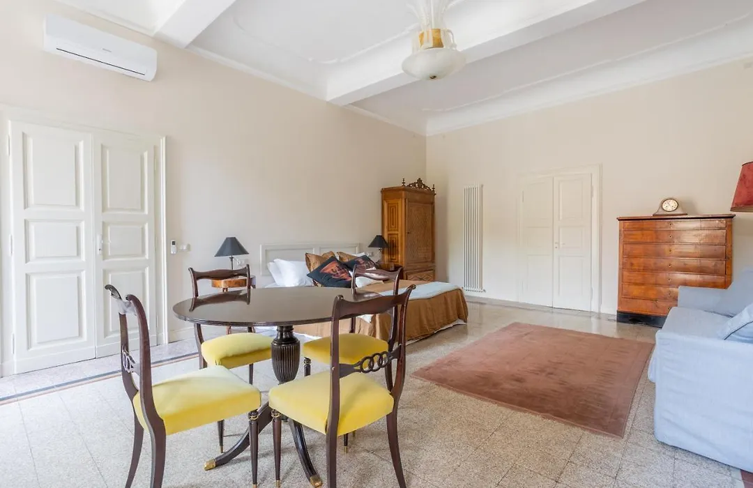 PALAZZO SABBIONI Suite del Conte Elegant Suite In Old Monastery City Center-1