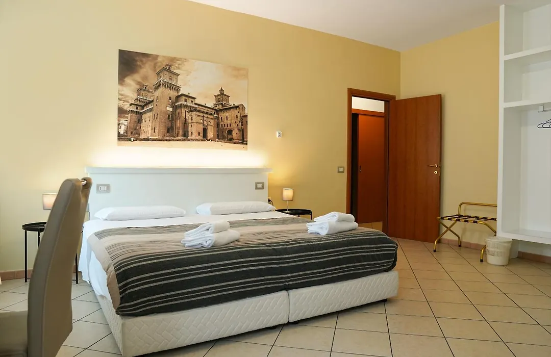 Smart Hotel-1