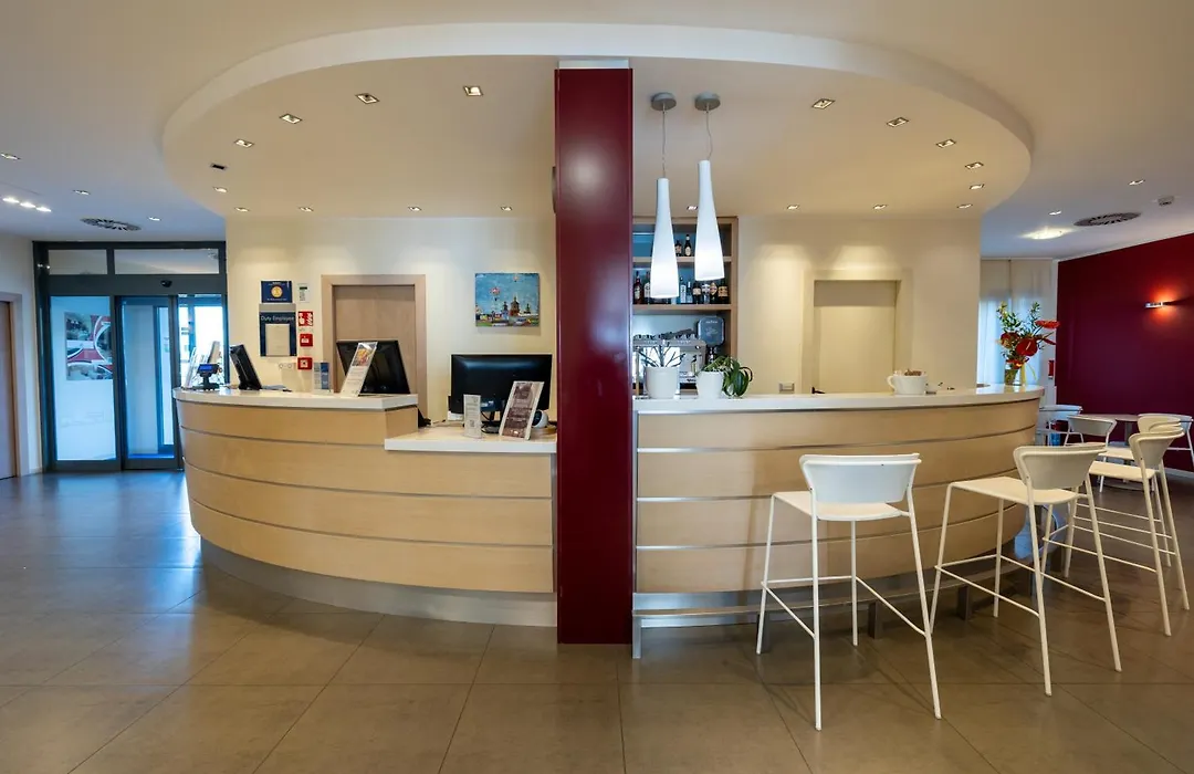 Best Western Palace Inn Hotel-1