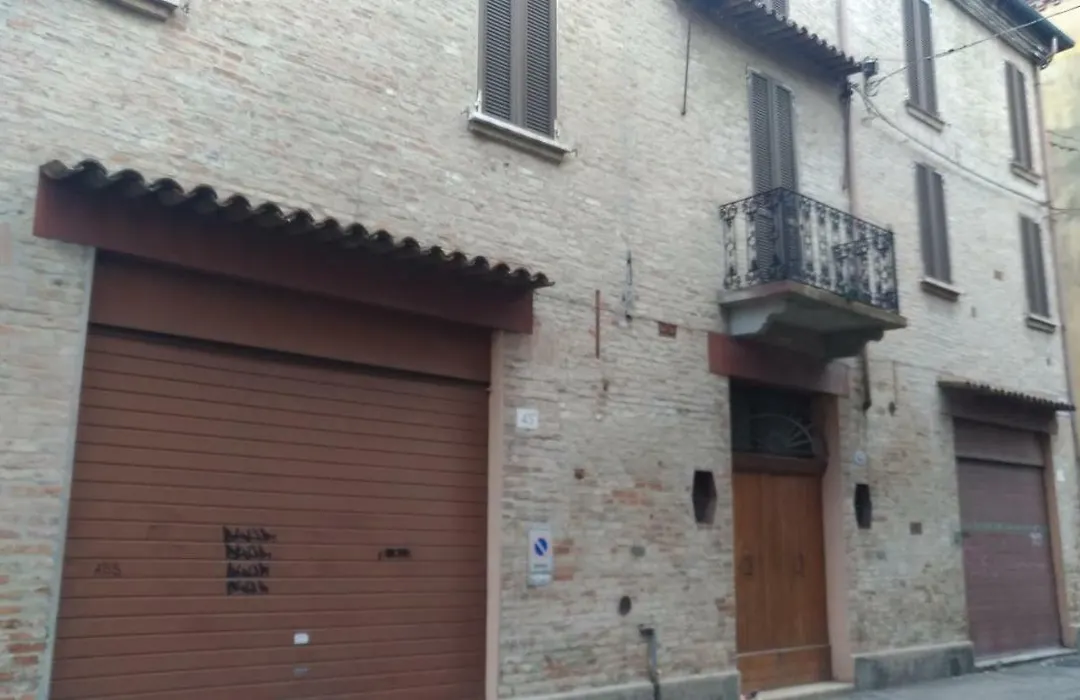 Centro Storico Via Scienze-1