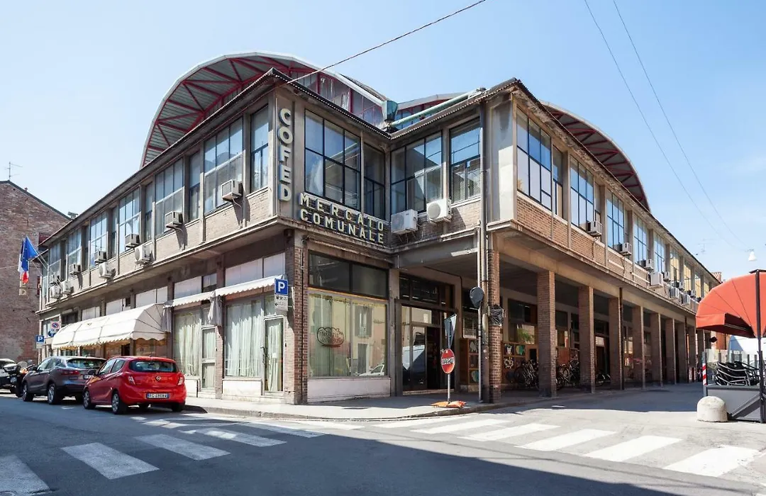 Ferrara Mercato Fancy Studio-1