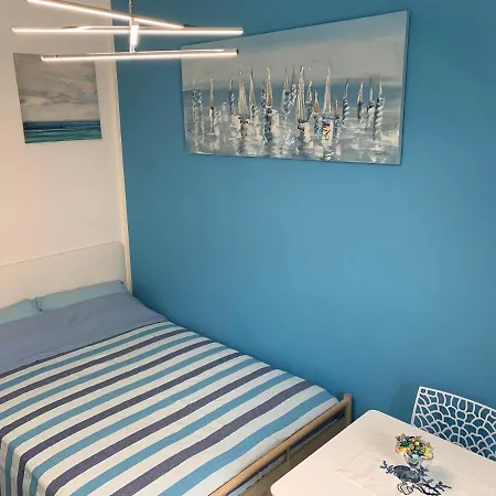 Indipendent Blue-2