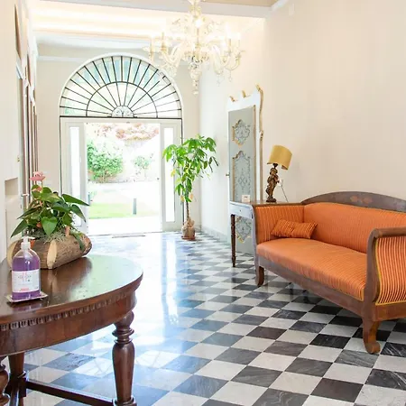Interno Estense 753-3