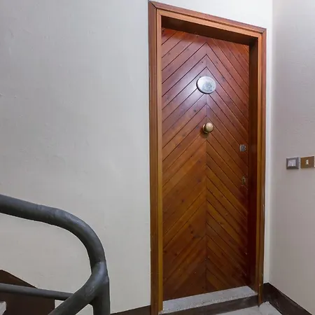 Ferrara Duplex Terrace Apartment X4-3