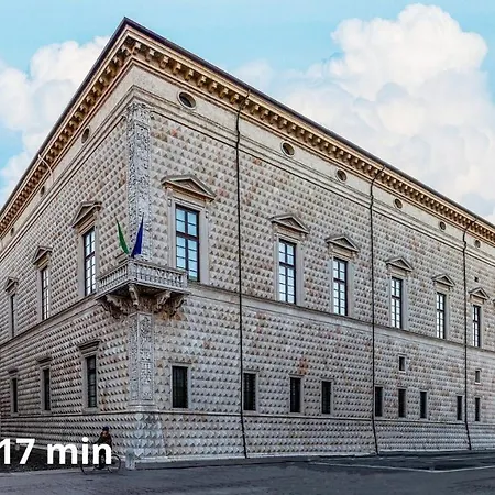 LE MURA Station Modern House - Parcheggio&Wi-Fi Gratis-3