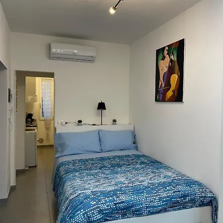 Daisy House-3