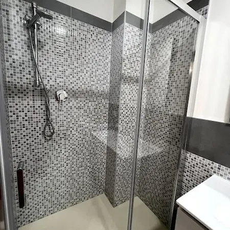 Ferrara Centro - HOSOMI APT-3