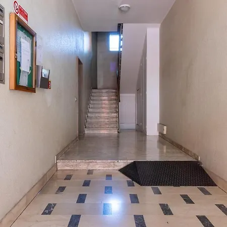 Guesthost - Darsena Luminous & Cozy Apartment-2