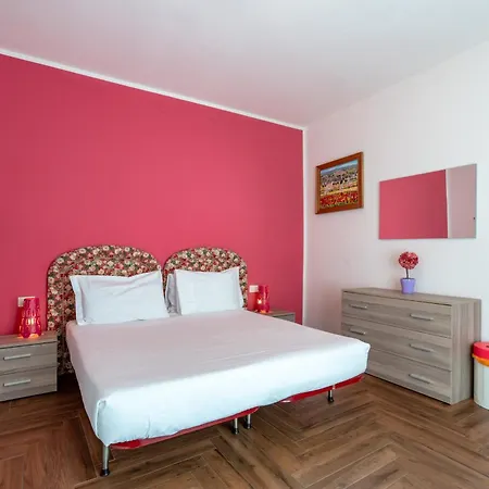 Gold Apartment-2