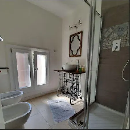 La Casetta Ferrara B&B-3