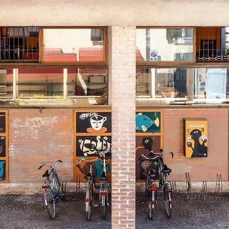Ferrara Mercato Fancy Studio-3