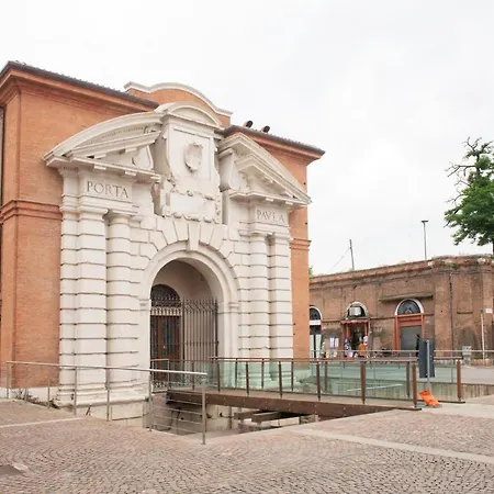 Charming Flat in centro a Ferrara con posto auto-2
